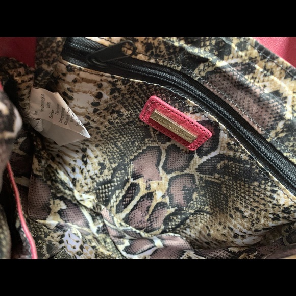 Aqua Madonna red leather crossbody bag - Picture 8 of 12